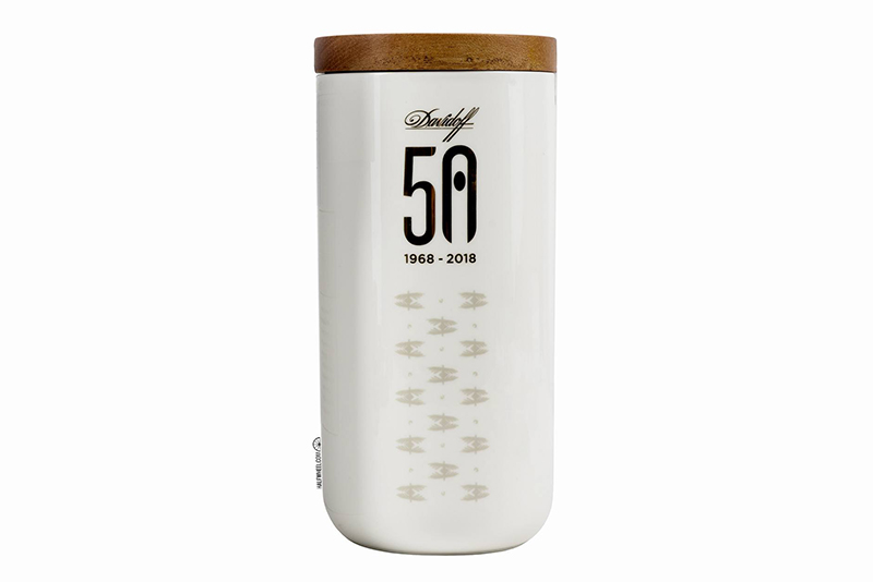 大卫杜夫 DIADEMAS FINAS 限量版50周年 - DAVIDOFF DIADEMAS FINAS LIMITED EDITION 50TH ANNIVERSARY